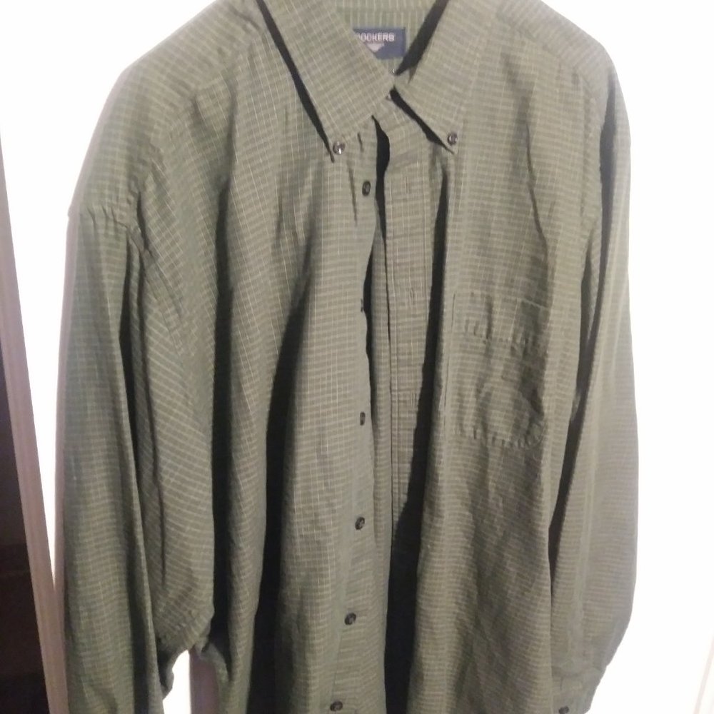 MENS DOCKERS NO WRINKLES XL DARK OLIVE GREEN LONG SLEEVE SHIRT